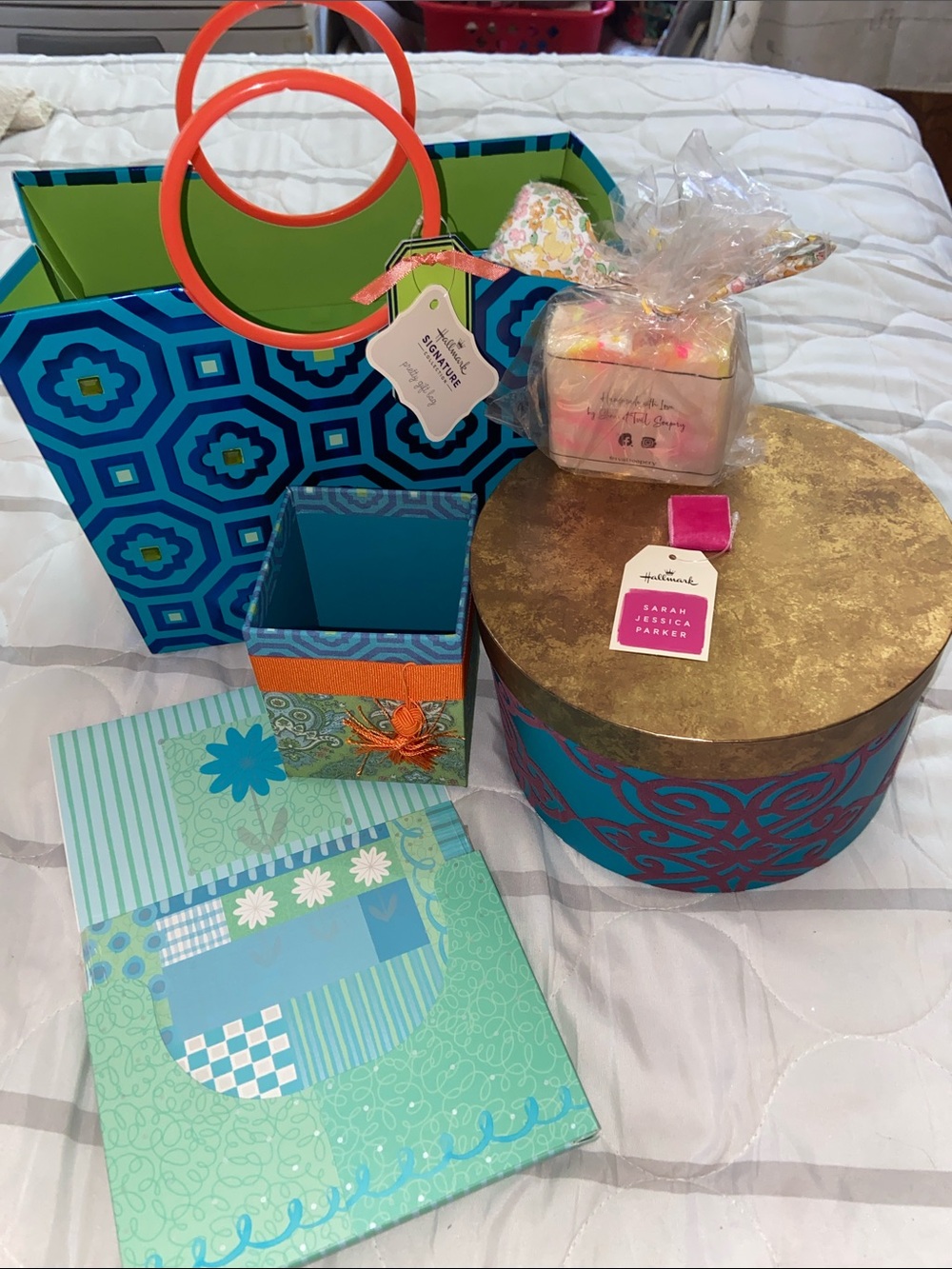 HALLMARK GIFT SET Box Bag Notecards Pencil Cup + Plumeria Soap NEW